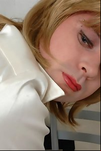 her son ballbusting mommy